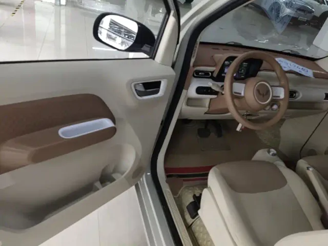 Wuling Hongguang Mini EV — Фото автомобиля 15
