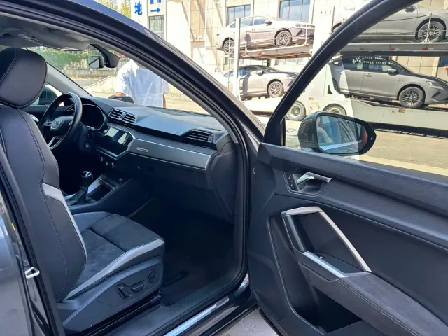 Audi Q3 — Фото автомобиля 23