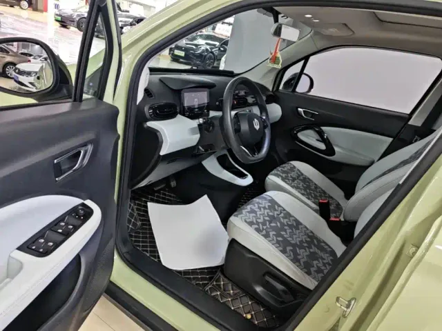 Leapmotor T03 — Фото автомобиля 15