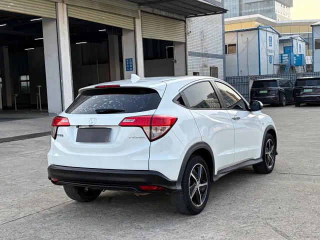 Honda Vezel — Фото автомобиля 6