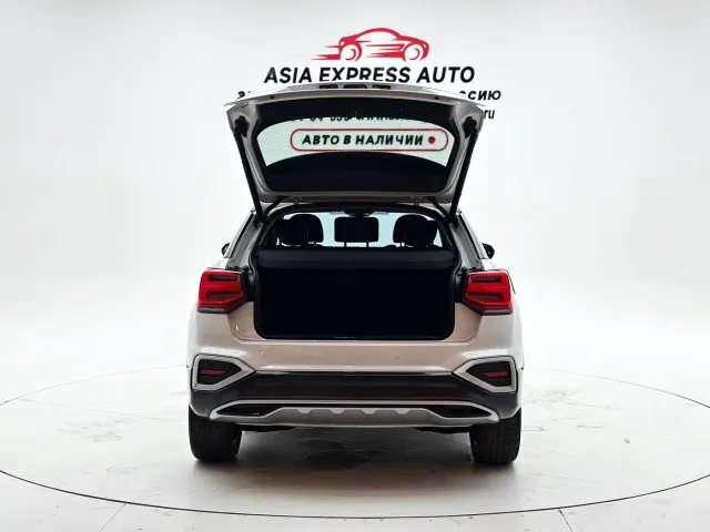 Audi Q2L — Фото автомобиля 5