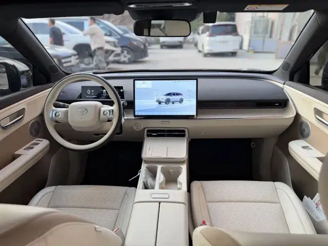 Toyota BoZhi 3X — Фото автомобиля 13