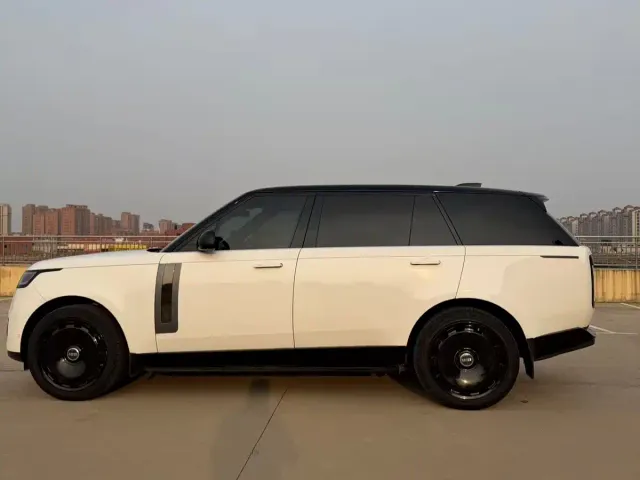Land Rover Range Rover — Фото автомобиля 3