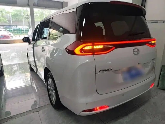 GAC Trumpchi M6 — Фото автомобиля 4
