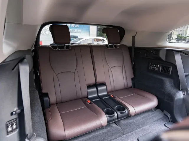Lexus RX — Фото автомобиля 13