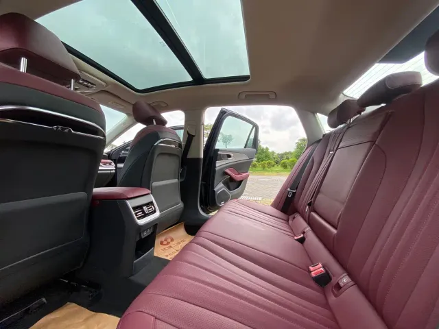 Hongqi H5 — Фото автомобиля 15