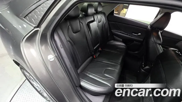 Hyundai AVANTE Новый Avante (CN7) — Фото автомобиля 11