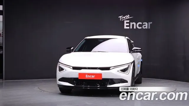 Kia EV6 — Фото автомобиля 3