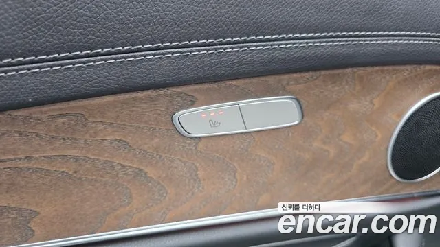Mercedes-Benz E-Class — Фото автомобиля 24
