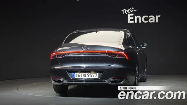 Hyundai Grandeur Новый Grandeur IG — Фото автомобиля 4
