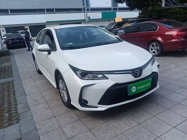 Toyota Corolla — Фото автомобиля 3