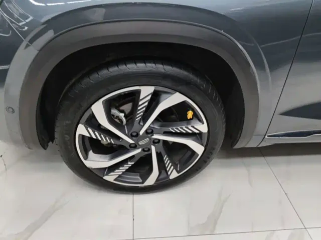 Geely Xingyue L — Фото автомобиля 22