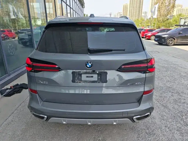 BMW X5 — Фото автомобиля 5