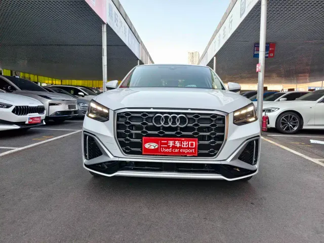 Audi Q2L — Фото автомобиля 2