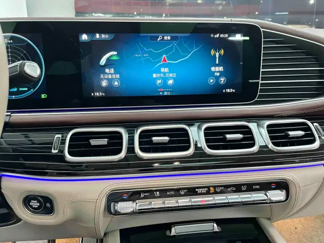 Mercedes-Benz GLS-Class — Фото автомобиля 13
