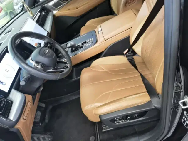 GAC Trumpchi ES9 — Фото автомобиля 10