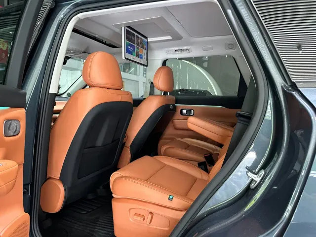 Leapmotor C16 — Фото автомобиля 20