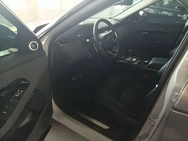 Land Rover Range Rover Evoque — Фото автомобиля 15