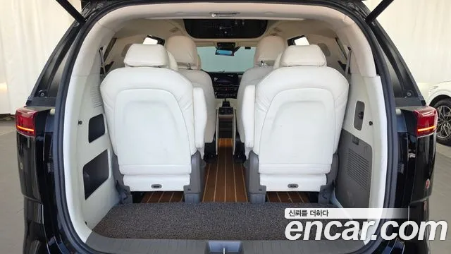 Kia Carnival 4th Gen — Фото автомобиля 24