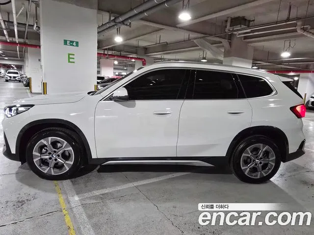 BMW X1 U11 — Фото автомобиля 11