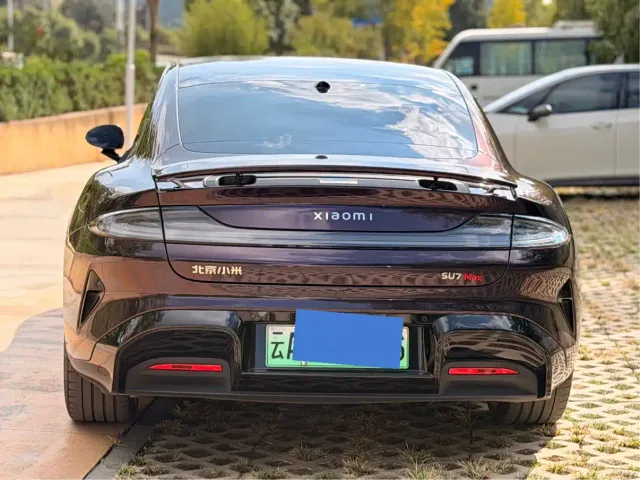 Xiaomi SU7 — Фото автомобиля 10
