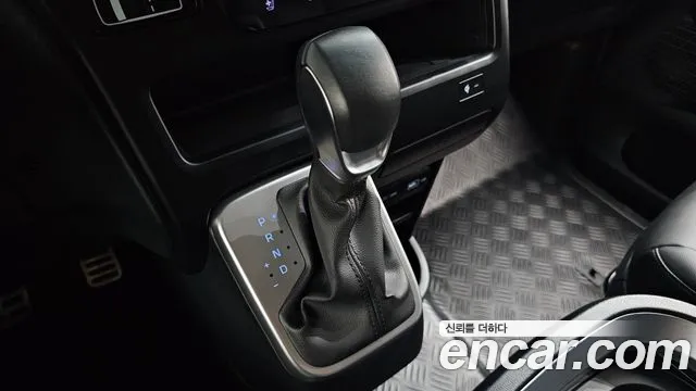 Hyundai Staria — Фото автомобиля 12