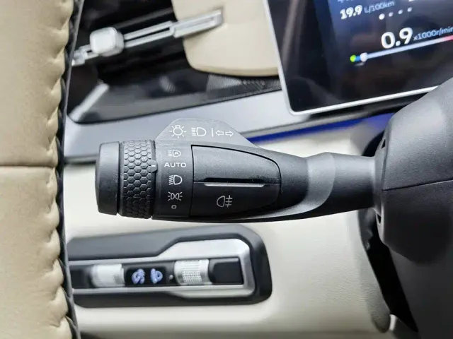 Geely ICON — Фото автомобиля 21