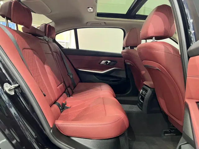 BMW 3 Series — Фото автомобиля 20