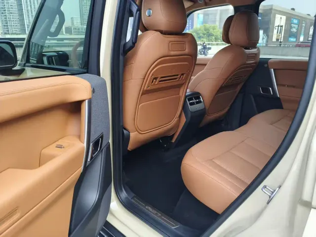 iCAR V27 — Фото автомобиля 5