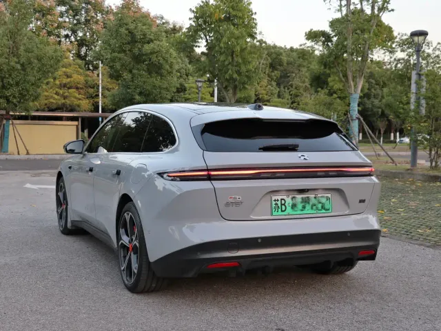 Nio ET5 Touring — Фото автомобиля 6