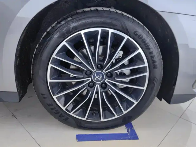 BYD Han — Фото автомобиля 6