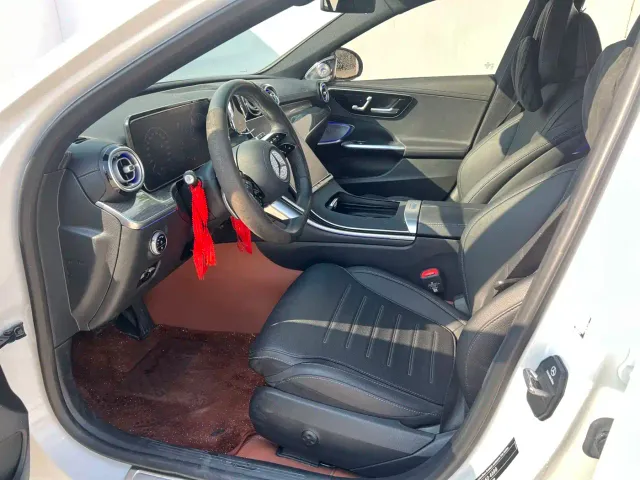 Mercedes-Benz C-Class — Фото автомобиля 5