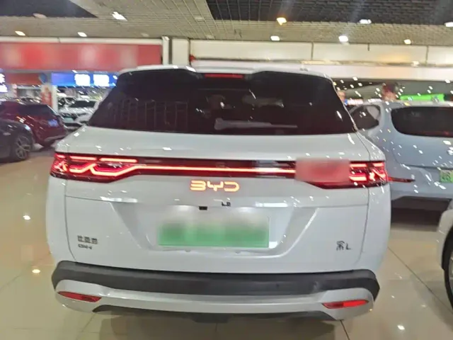 BYD Song L DM-i — Фото автомобиля 5
