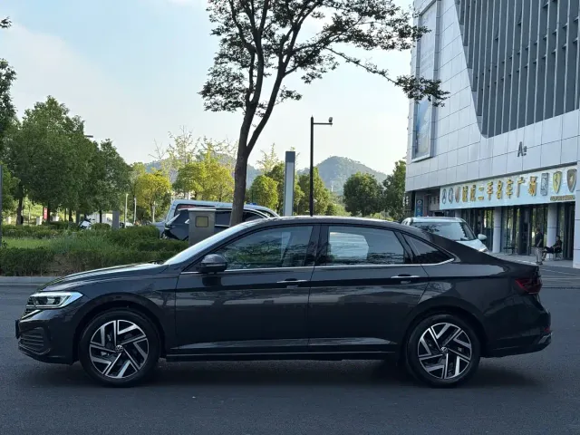 Volkswagen Sagitar — Фото автомобиля 4