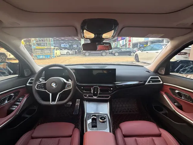 BMW 3 Series — Фото автомобиля 14