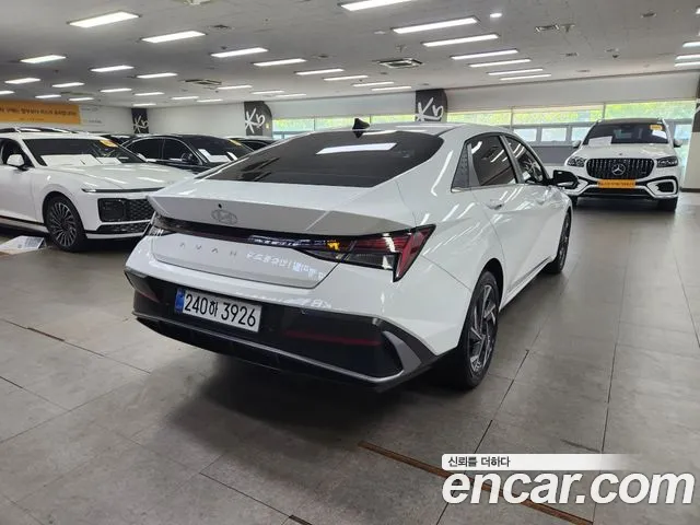 Hyundai AVANTE Новый Avante (CN7) — Фото автомобиля 2