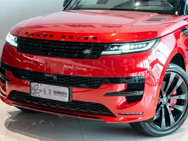 Land Rover Range Rover Sport — Фото автомобиля 16
