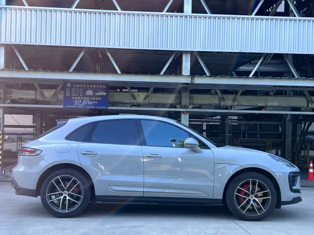 Porsche Macan — Фото автомобиля 4