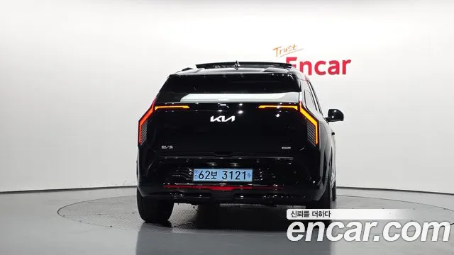 Kia EV3 — Фото автомобиля 4