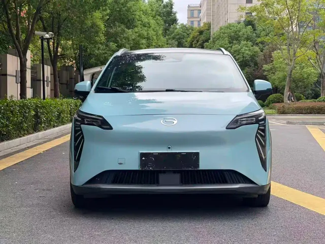 GAC Aion Y — Фото автомобиля 2