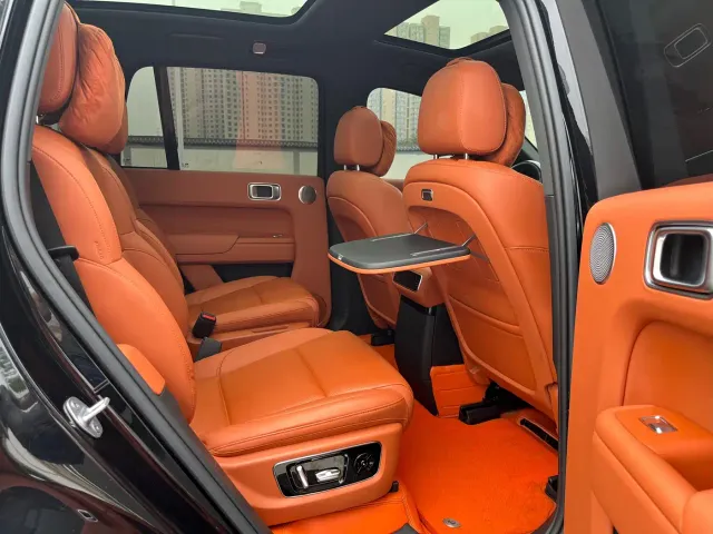 Li Auto Li L8 2024 Max — Фото автомобиля 11
