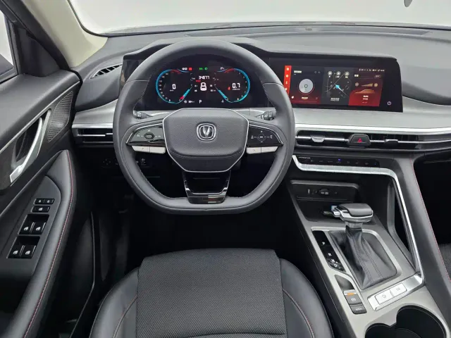 Changan CS35 Plus — Фото автомобиля 14