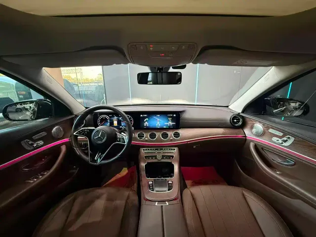 Mercedes-Benz E-Class — Фото автомобиля 9
