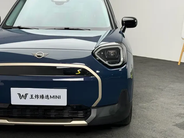 MINI Electric MINI ACEMAN — Фото автомобиля 7