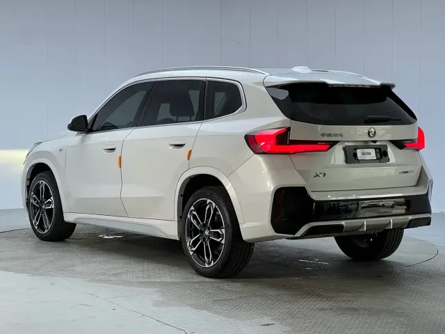 BMW X1 — Фото автомобиля 25
