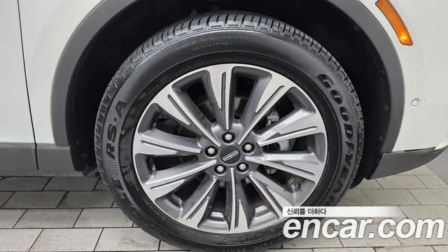 Lincoln Corsair Corsair 2.0 Reserve AWD — Фото автомобиля 18
