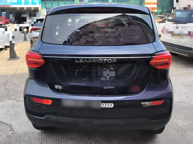 Leapmotor T03 — Фото автомобиля 5