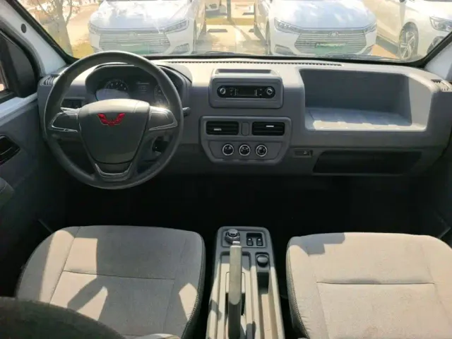 Wuling Yangguang — Фото автомобиля 9