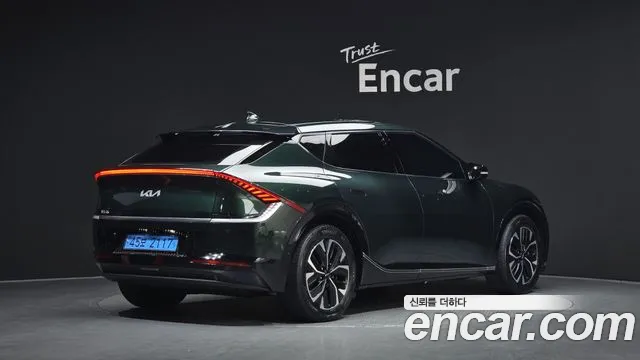 Kia EV6 — Фото автомобиля 2