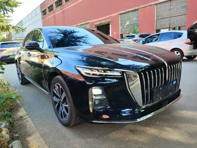 Hongqi H5 PHEV — Фото автомобиля 21